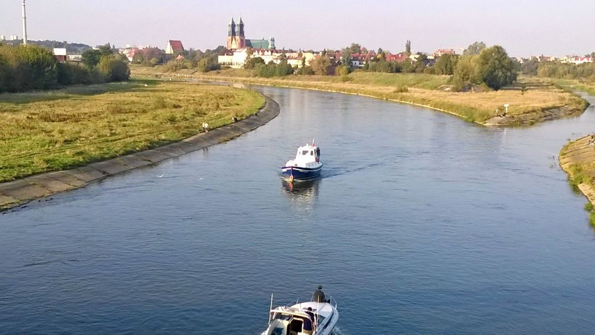 Rada Osiedla Stare Miasto ponownie apeluje o ogłoszenie międzynarodowego konkursu na projekt kładki pieszo-rowerowej, która połączy Stare Miasto z Ostrowem Tumskim i Kampusem Politechniki Poznańskiej. Radni sugerują także, gdzie można wykorzystać elementy mostu kolejowego ze Starołęki.