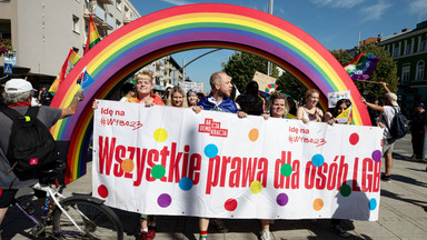 Polacy gotowi na związki jednopłciowe? [SONDAŻ]