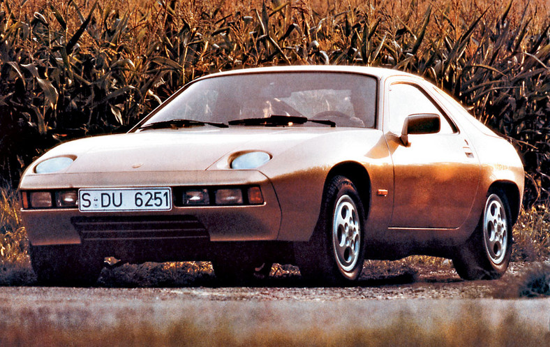 Porsche 928