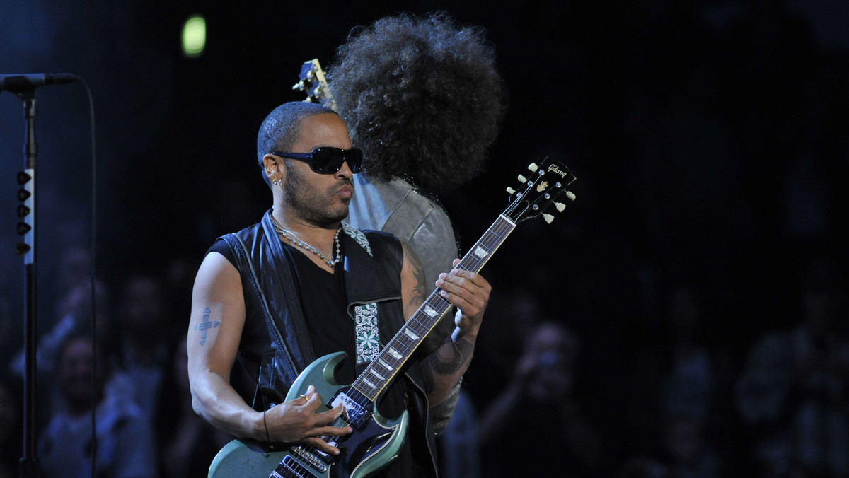 Lenny Kravitz przez połowę życia niemal bez przerwy pozostawał pod wpływem marihuany.