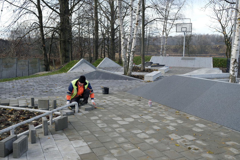 Katowice. Skatepark bubel przy ul. Barcelońskiej