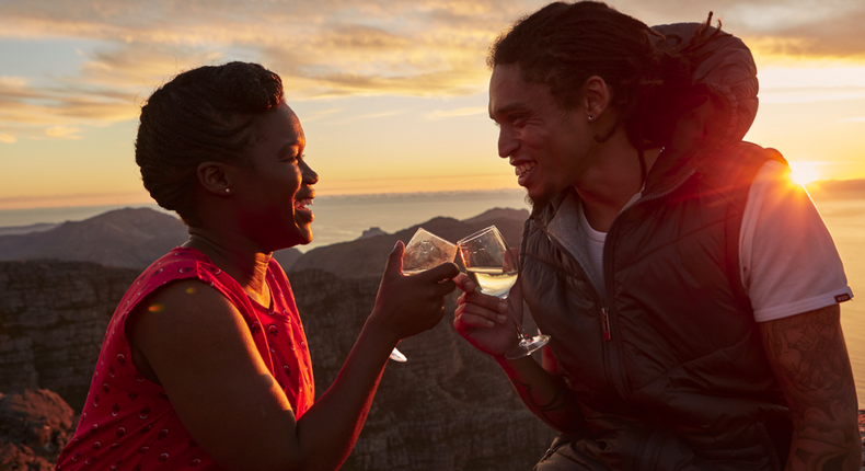 Couple in scenic location for Valentine's [Cape town tourism]