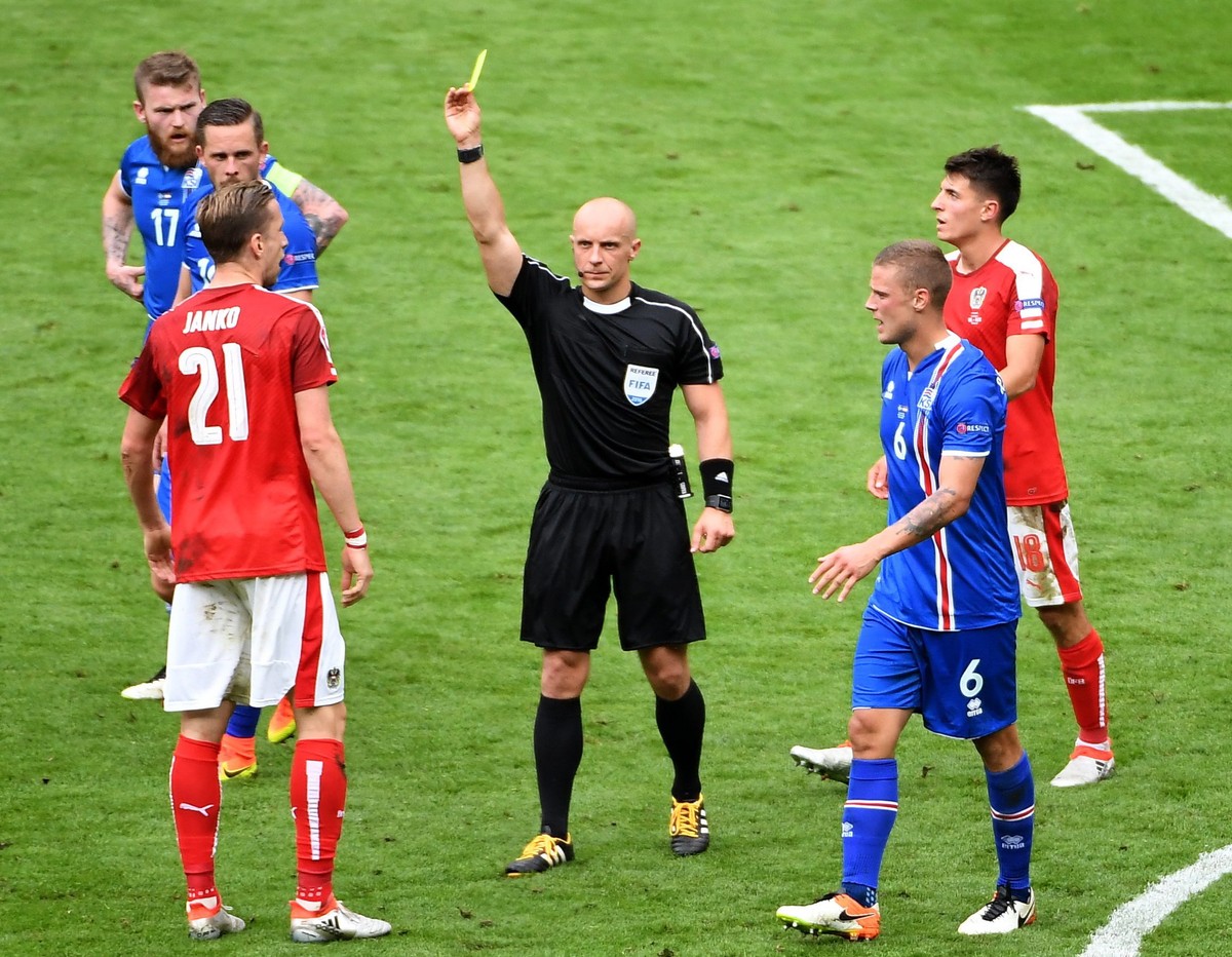 Polscy sędziowie pozostają na Euro 2016. Marciniak i jego zespół w elitarnym gronie