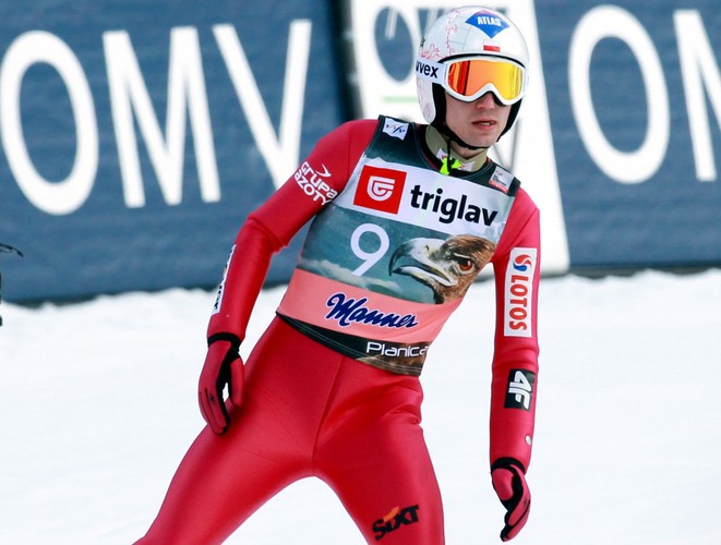 Kamil Stoch na zawody do Planicy zabrał żonę.