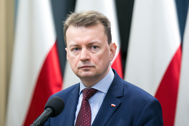 Mariusz Błaszczak dostał odznaczenie od... Mariusza Błaszczaka. I go nie przyjął