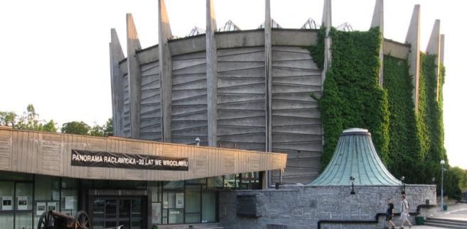 Panorama Racławicka – muzeum sztuki, oddział Muzeum Narodowego we Wrocławiu. Eksponuje obraz Bitwa pod Racławicami. Namalowany w latach 1893-1894 obraz przedstawia bitwę pod Racławicami, która miała miejsce podczas powstania kościuszkowskiego.