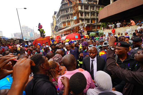 Governor Babajide Sanwo-Olu visits the scene of the fire incident at Balogun Market on Lagos Island. [Twitter/@jidesanwoolu]