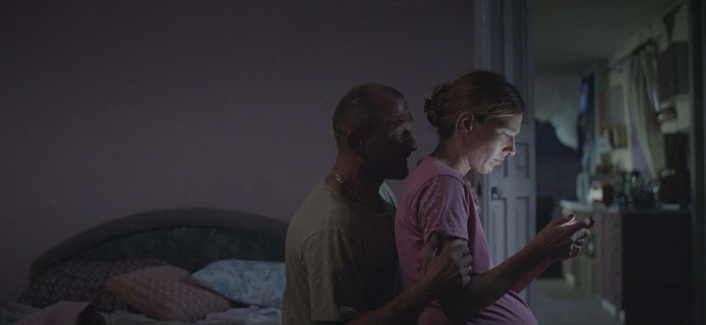"Nie mamy ścian, a ty nadal chcesz uprawiać seks?". Groteskowa przyziemność życia w czasie wojny [#DobryCynk]