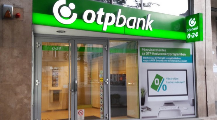 Csalók próbálnak visszaélni az OTP Bank nevével / Fotó: Google Maps