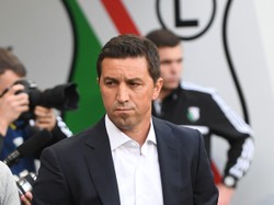 Besnik Hasi nie jest już trenerem piłkarzy Legii Warszawa. Zastąpi go Aleksandar Vukovic
