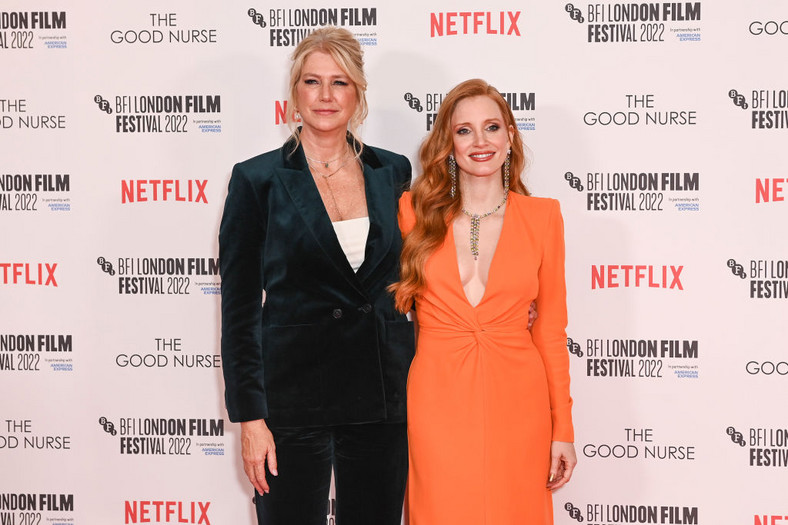 Amy Loughren i Jessica Chastain na premierze "Dobrego opiekuna" w październiku 2022 r.