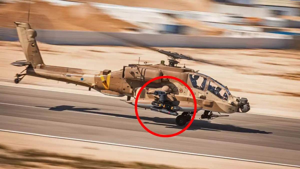 Izraelski śmigłowiec Apache z tajemniczym pociskiem Hellfire