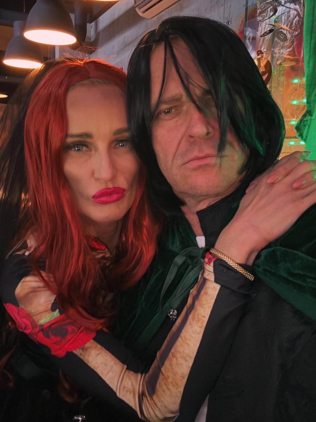 Martin Nikodým si užil Halloween s partnerkou. 