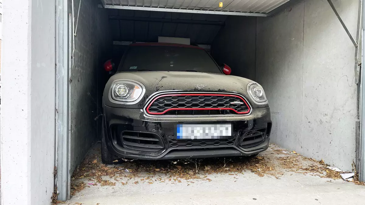 Mini Countryman JCW odzyskane we Francji przez detektywów