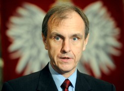 "Olszewski nie wpuszcza ludzi do pracy"