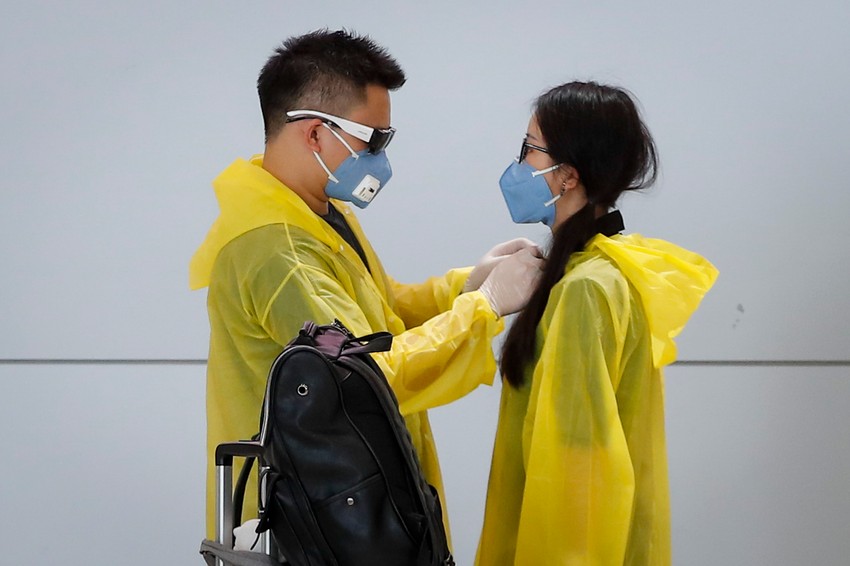 Većina stanovnika nosila je maske i izbegavala javne skupove još na početku epidemije