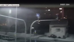 Jechali pod prąd, stracili panowanie nad pojazdem i uderzyli w budynek mieszkalny. Żaden z dwóch pijanych 22-latków nie przyznaje się do winy