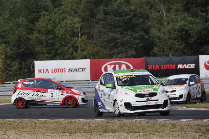 Kia Lotos Race