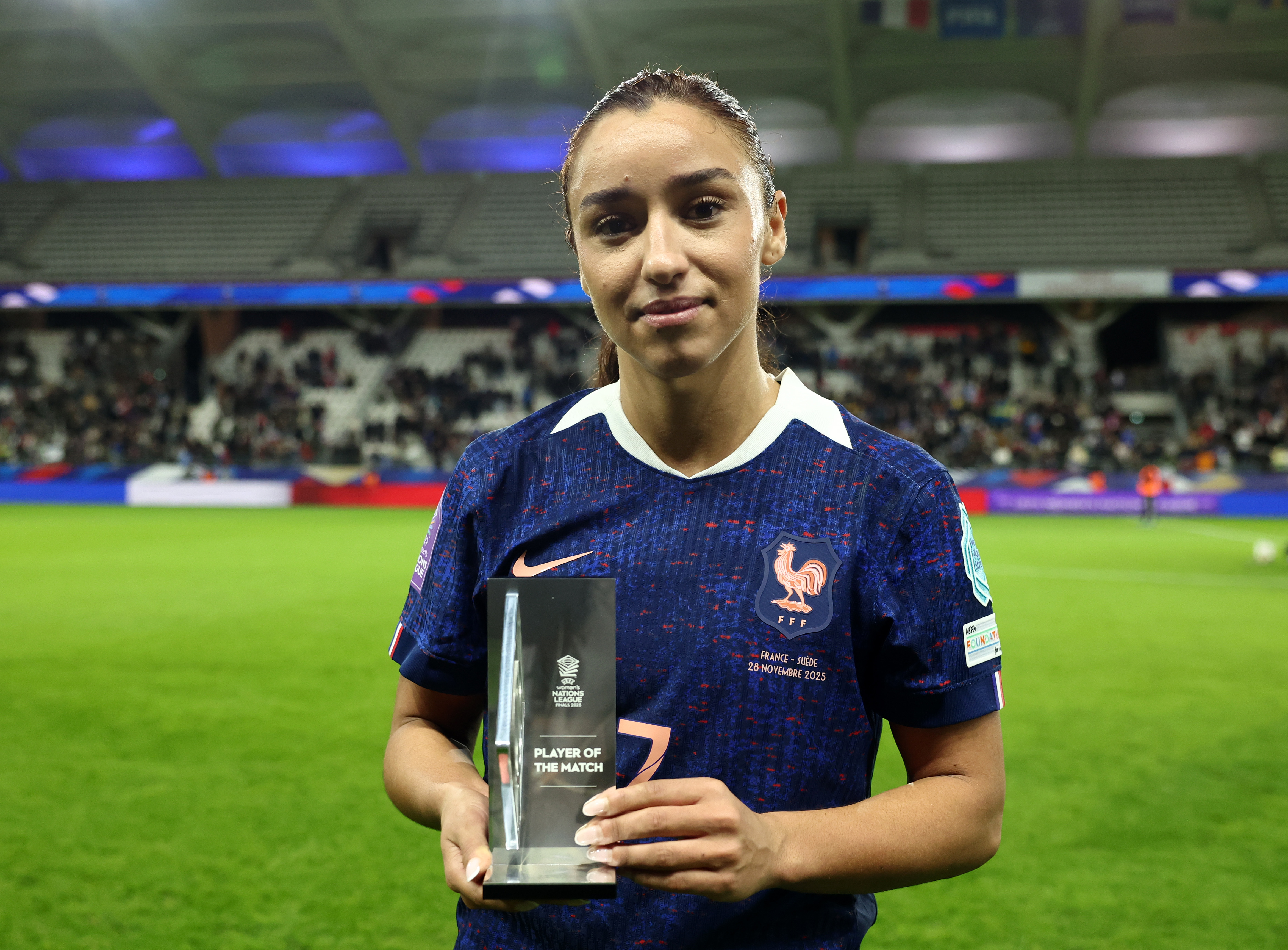 Le duo du PSG sauve les Bleues: Mbock marque à la 90e+6