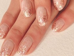 6 najgorętszych trendów w manicure na karnawał 2020