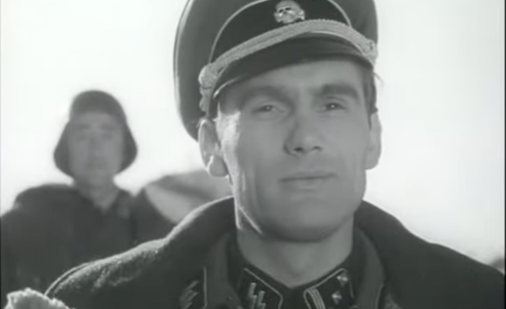 Slovenský herec František Dibarbora vo filme Vlčie diery. 