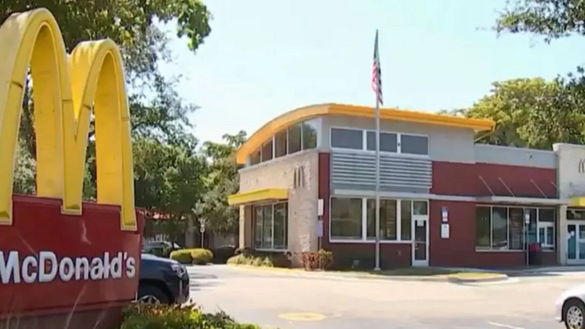 4-latka oparzyła się kawałkiem kurczaka z McDonald's. Jest wyrok sądu