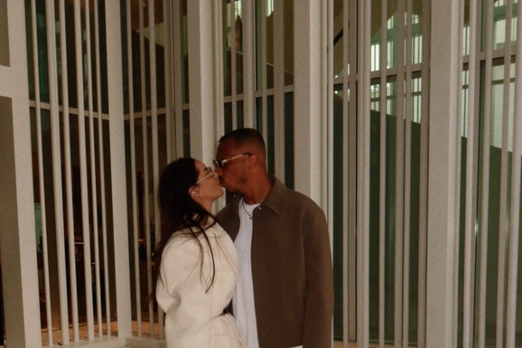 EVO DA LI JE ZADRŽALA SRPSKO PREZIME Influenserka se udala za GOLMANA AMERIČKOG KLUBA, a ovaj detalj svi komentarišu (FOTO)