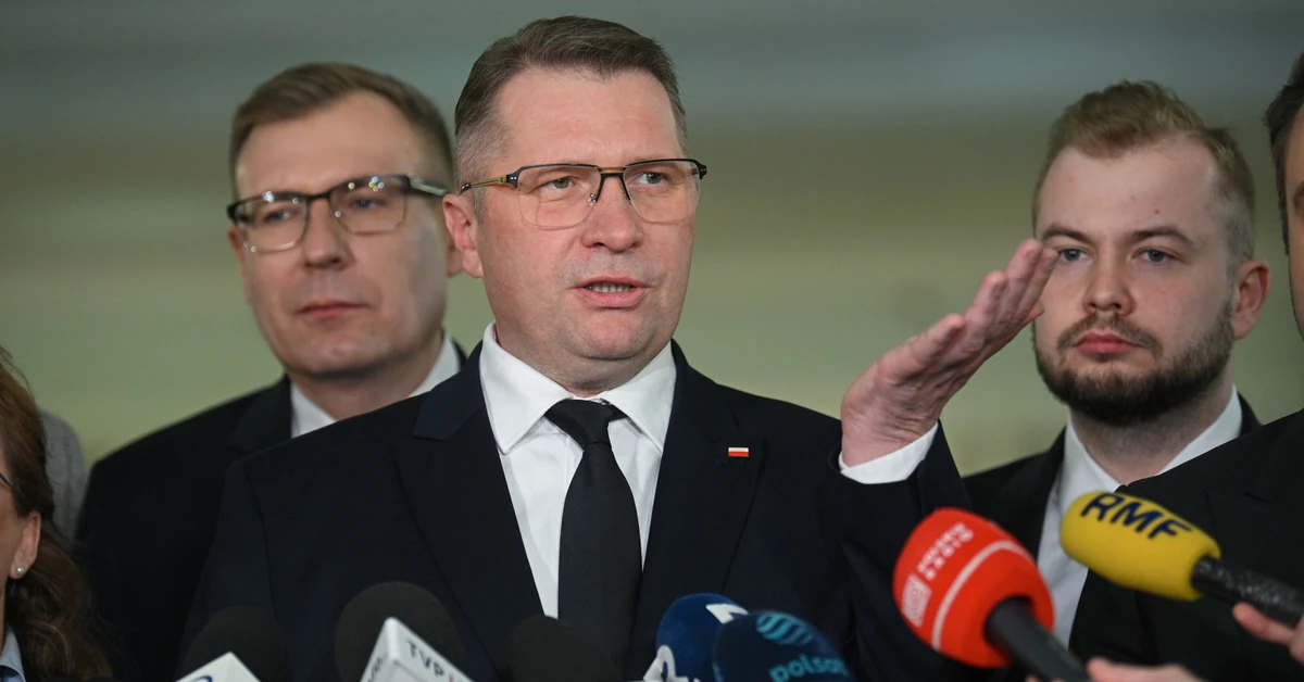 Poeta: Benedyktyni szybciej Biblię przepisywali niż Papa projekt ustawy od PiS