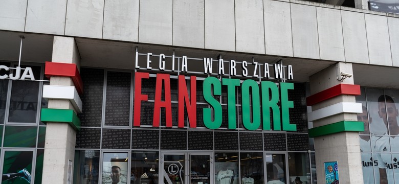 Kibic brutalnie pobity w sklepie klubowym Legii Warszawa. Chciał kupić koszulkę