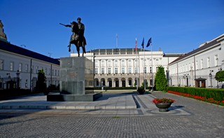 Niższa składka zdrowotna dla przedsiębiorców. Lewica prosi prezydenta o zawetowanie nowelizacji