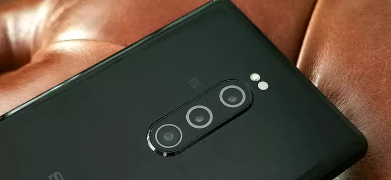 Sony pracuje nad smartfonem z ekranem 5K?