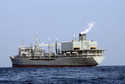 Zdjęcie największego okrętu marynarki wojennej Iranu przed zatonięciem. Zdjęcie udostępnione przez marynarkę wojenną Iranu
