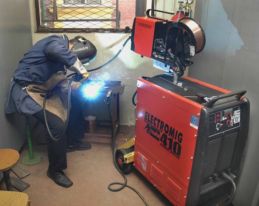 Proizvodnim pogonima nedostaju dobri majstori