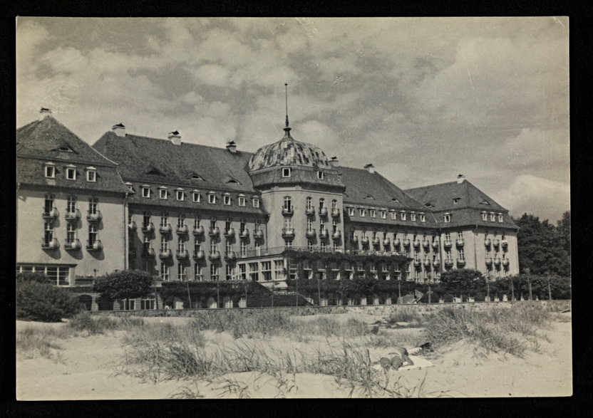 Grand Hotel w 1949 r. Fot. National Library of Poland, Public domain, via Wikimedia Commons