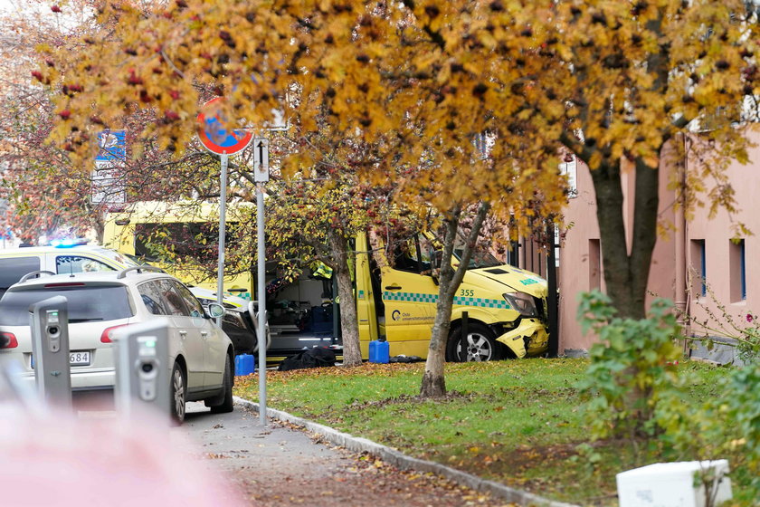 Atak w Oslo. Napastnik ukradł ambulans i wjechał w tłum