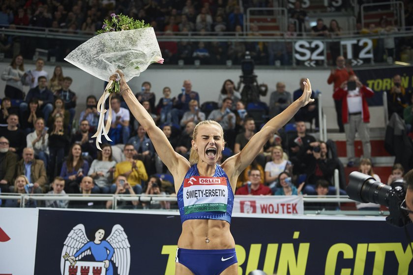 Właśnie została najlepszą lekkoatletką w biegu na 400 metrów w World Indoor Tour.