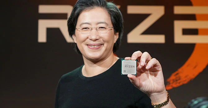 Pełniąca swoją funkcję od roku 2014 prezes zarządu dr Lisa Su podczas prezentacji nowych procesorów Ryzen - tutaj z modelem Ryzen 7 1800X.