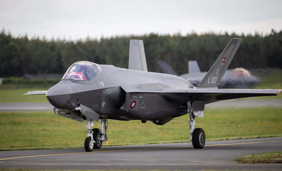 Miejsce F-16 zajmują w Danii myśliwce nowej generacji. Pierwsze cztery F-35 wylądowały na duńskiej ziemi 14 września 2023 roku.