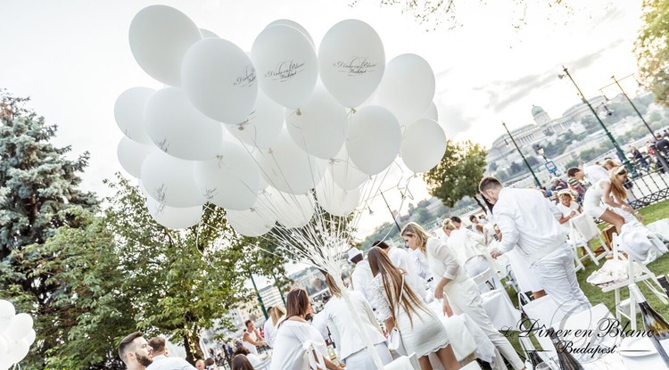 Ismét Budapesten a hófehér Le Diner en Blanc rendezvény