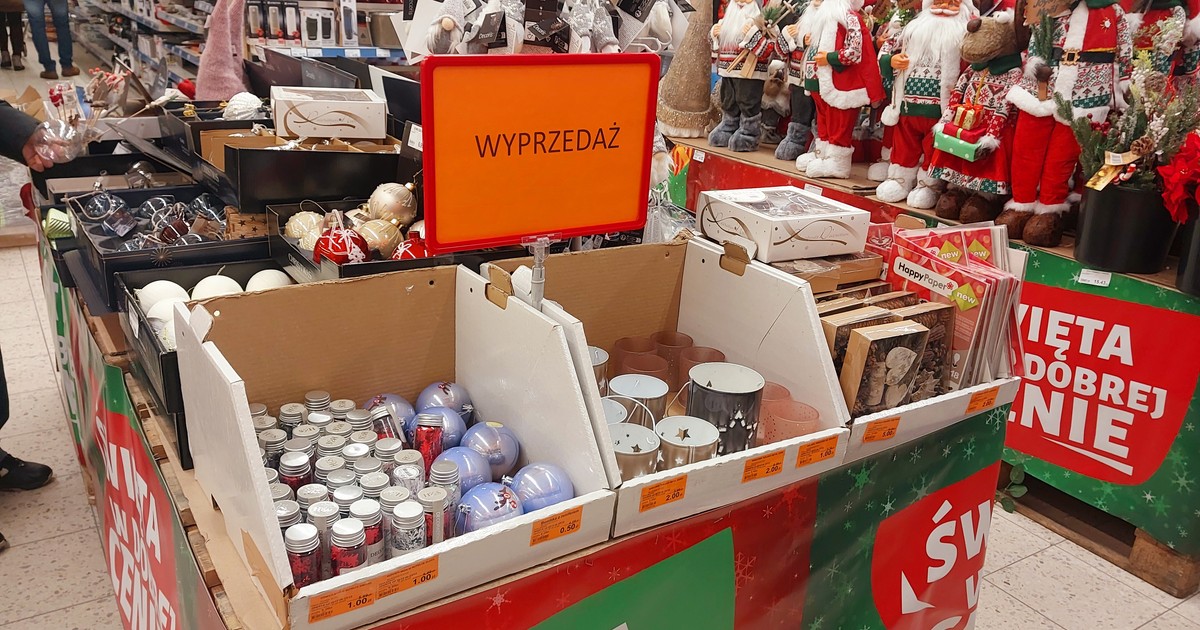 Znalazła takie cudo na wyprzedaży bombek. "Pierwszą reakcją było parsknięcie"