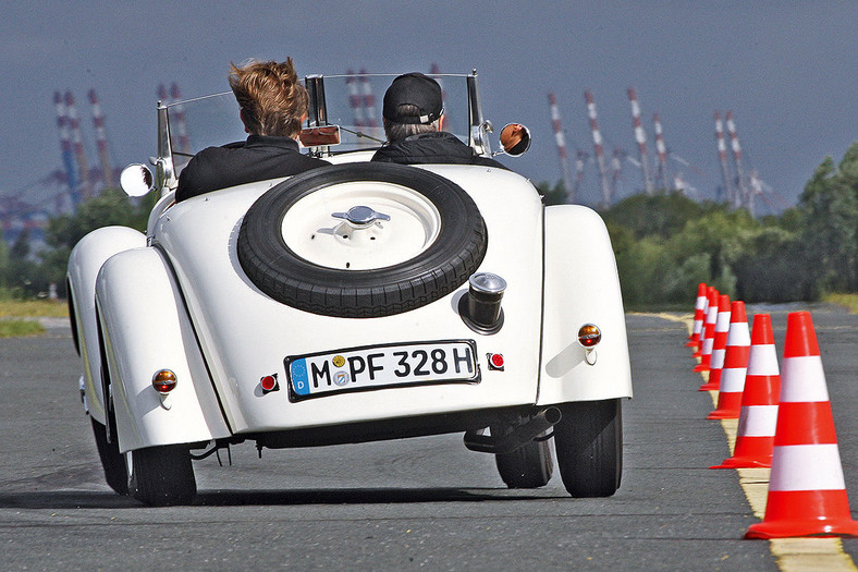 BMW 328