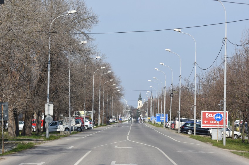 Pusto, nikog nema na ulicama u Kikindi