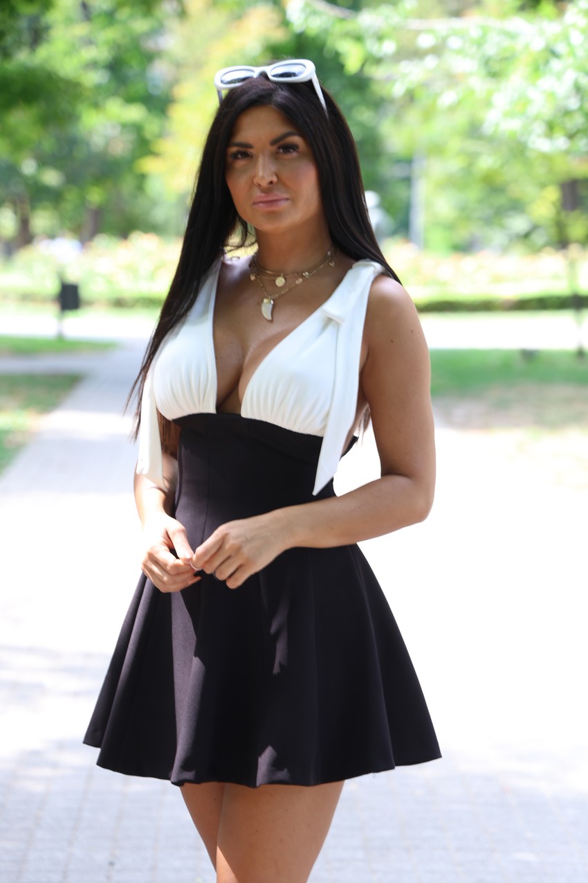 Jelena Ilić potpisala ugovor za sajt za odrasle