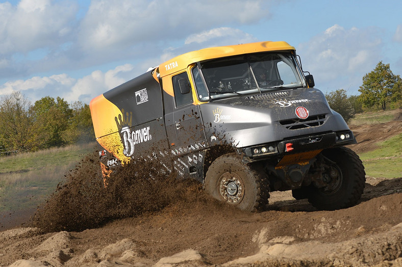 Dakar 2015: Szustkowski i Kazberuk w fabryce