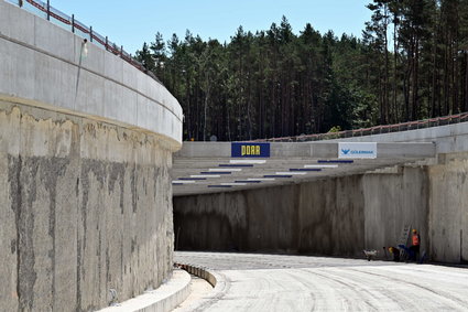 Tunel pod Świną już na półmetku. Te zdjęcia robią wrażenie [ZOBACZ]