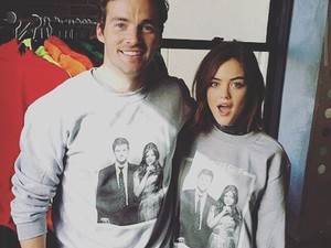Lucy Hale és Ian Harding legújabb közös fotója minden Pretty Little Liars rajongó szívét megdobbantja!