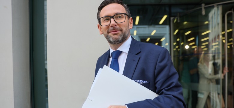 "Angielski podkarpacki". Pół Polski śmieje się z notatek Obajtka
