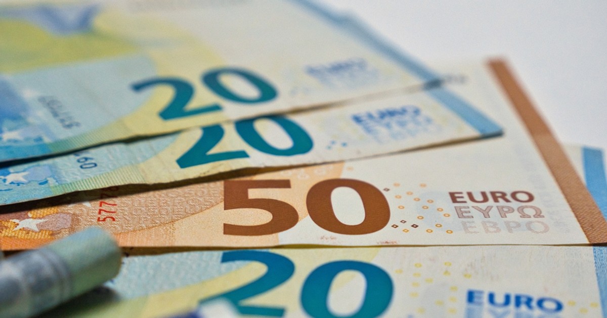 kurs-euro-eur-pln-notowania-walut-30-grudnia-2022