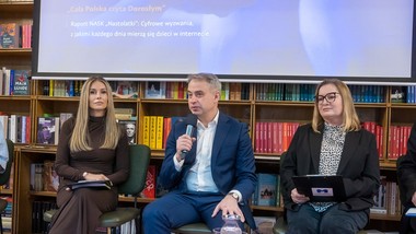 rodzice nie znają swoich dzieci: cyberprzemoc, pornografia i spotkania