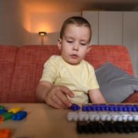 10 árulkodó jel, amely segíthet felismerni az autizmust